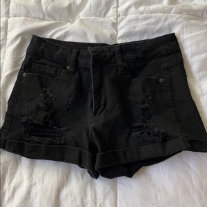 BLACK STRETCH JEAN SHORTS